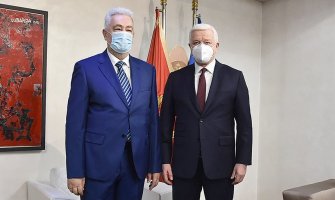Marković predao dužnost Krivokapiću