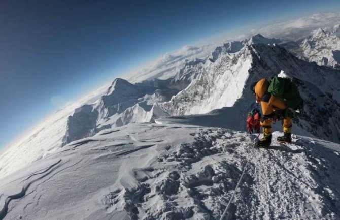 Najviši svjetski planinski vrh Mont Everest porastao za 86 centimetara