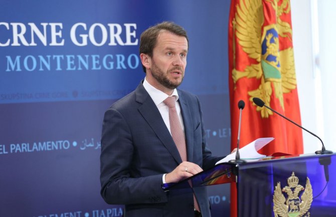 Konjević: Je li nove mjere donosila MCP ili Vlada, ako tu uopšte ima razlike