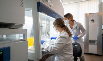 U Crnoj Gori dvoje preminulih, još 520 inficirano od koronavirusa