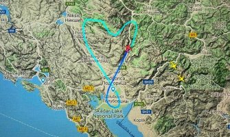 Montenegro Airlines jutros napravio srce iznad Crne Gore