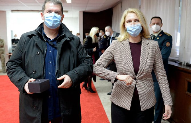 U penziju ispraćeno 15 oficira i podoficira Vojske Crne Gore