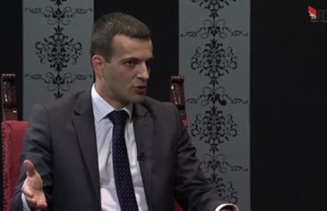 Papović: Đukanović neće potpisati izmjene Zakona