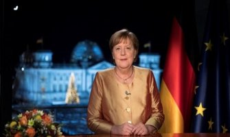 Merkel: Dolazi godina nade