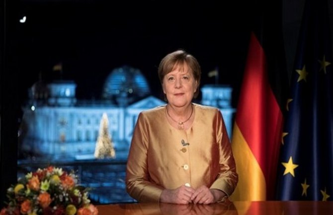 Merkel: Dolazi godina nade