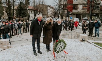 Položeni vijenci na spomenik herojima Božićnog ustanka i na spomenik Lovćenska vila