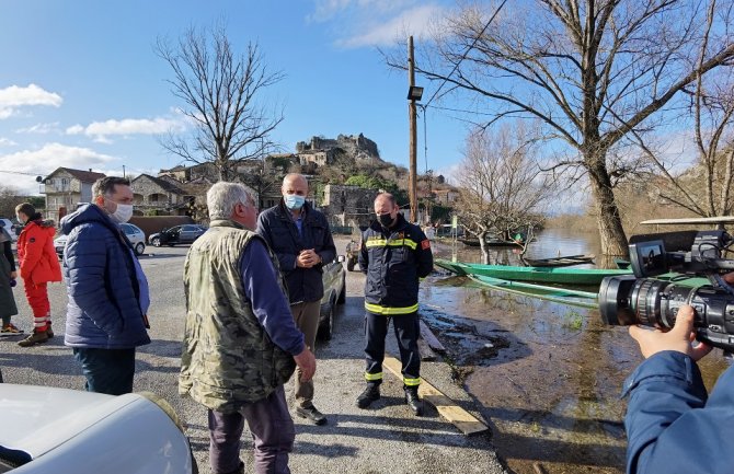 Kašćelan obišao Rijeku Crnojevića, Dodoše i Žabljak Crnojevića: Situacija nije zabrinjavajuća(FOTO)