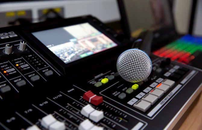 Šest radio stanica sa Sjevera ugasilo program na 12 sati: Tišina poziv upomoć