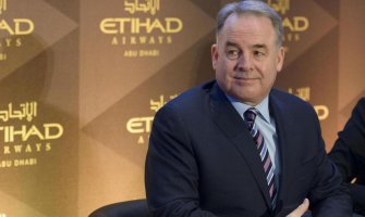  Džejms Hogan pomaže u uspostavljanju avio-kompanije 