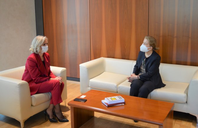 Pandemija pokazala značaj solidarnosti među zemljama