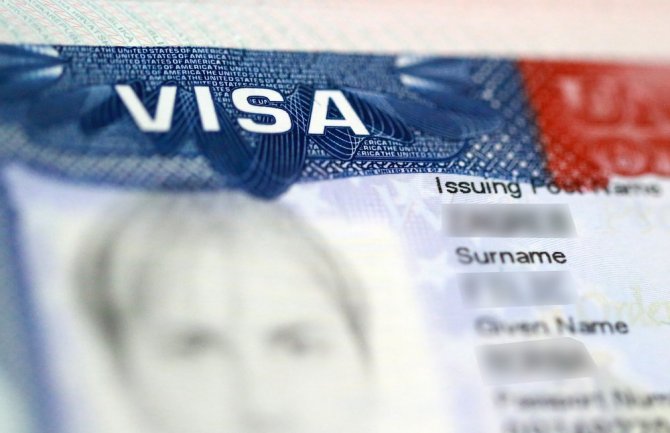 Američka ambasada suspenduje procesuiranje svih neuseljeničkih viza