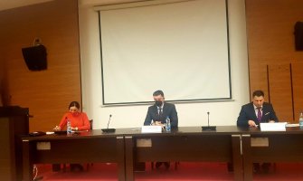 Opština Tivat: Neregularnosti u radu Dnevnog centra Tivat