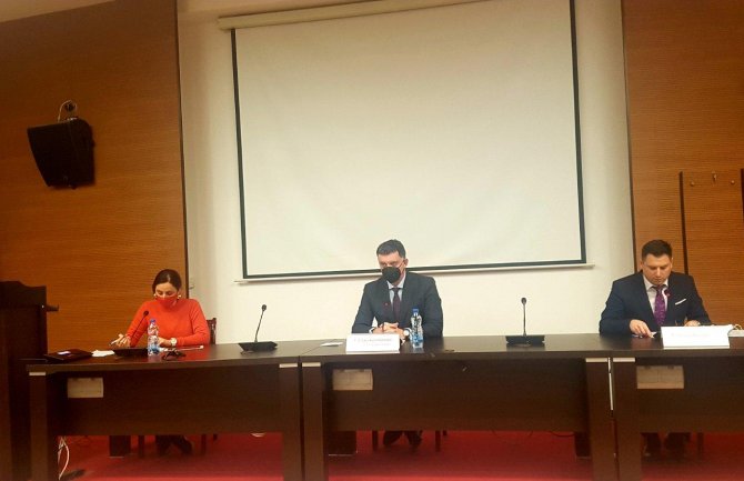 Opština Tivat: Neregularnosti u radu Dnevnog centra Tivat