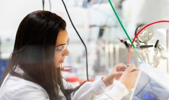 Bratić: Bićemo podrška ženama i djevojkama u nauci