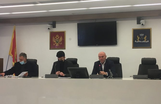 Budva: Zatvorena igrališta, teretane, šetališta, trgovi, parkovi...