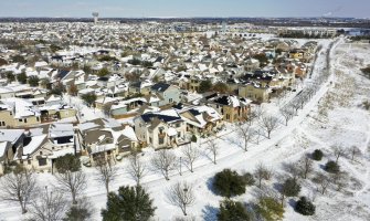 Milioni Amerikanaca bez struje zbog sniježnog nevremena