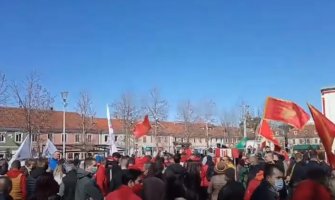 Ministarstvo zdravlja: Okupljanje u Nikšiću dokaz da Eraković sve svoje poteze povlači isključivo kao političar, a ne kao ljekar