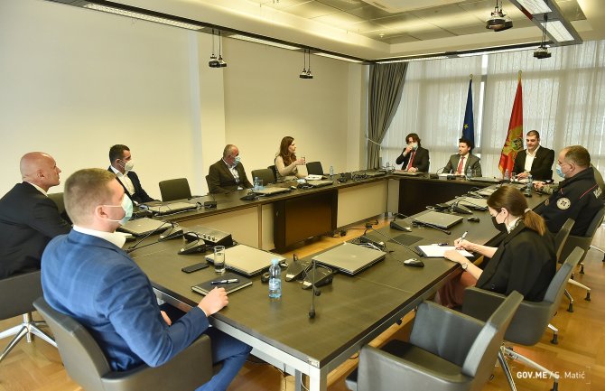 Abazović i Sekulović ugostili novoimenovane pomoćnike Uprave policije