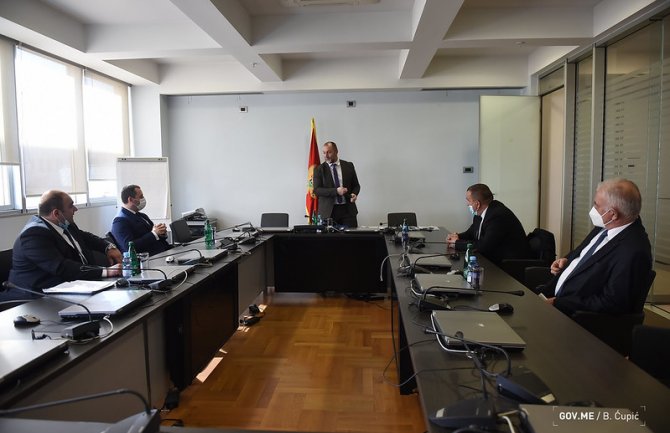 Ministarstvo doniralo četiri vozila za opštine Bijelo Polje, Andrijevica, Berane i Plužine