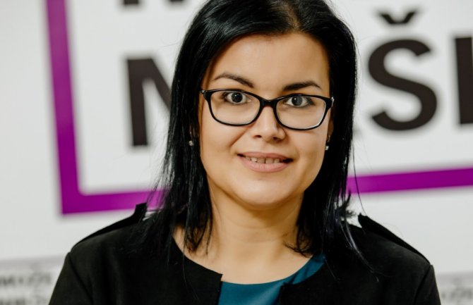 Smanjiće porez za 50%, riješiti stambeno pitanje samohranih roditelja