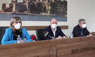 Epidemiološka situacija u Ulcinju kulminirala: Zabrinjava ulazak kovida u sve obrazovne institucije, među nastavnicima ima smrtnih slučajeva 