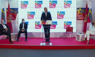 Đukanović: Svjedoci smo povampirene politike devedesetih, Crna Gora u središtu 