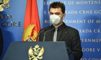 U 11 opština se prelazi na onlajn nastavu, zatvaraju se tržni centri, kafići, zabranjeno kretanje van opština