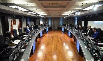 Krivokapić na čelu Savjeta za reformu javne uprave, predat 131 zahtjev za sticanje crnogorskog državljanstva