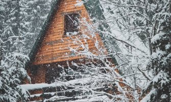 Zima se ne predaje, jutros 98 cm snijega na Žabljaku 