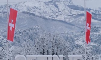 Zastave na pola koplja i u Prijestonici Cetinje