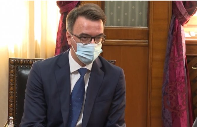 Maslenikov: Rusija ne vodi ni hibridni, niti bilo koji drugi rat protiv Crne Gore