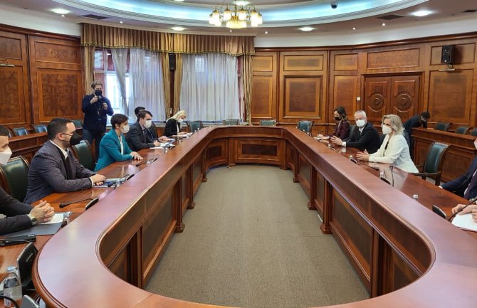 Borovinić Bojović - Brnabić: Zajedničkim naporima do prevazilaženja krize izazvane koronavirusom i unapređenja bilateralnih odnosa