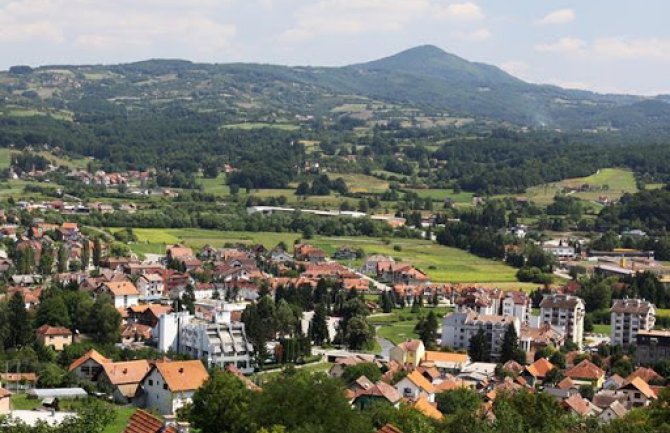 Žena preminula nakon što joj je pozlilo na biračkom mjestu u Kosjeriću