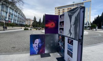 Stvaralaštvo studenata FLU na Argentinskom trgu u Podgorici