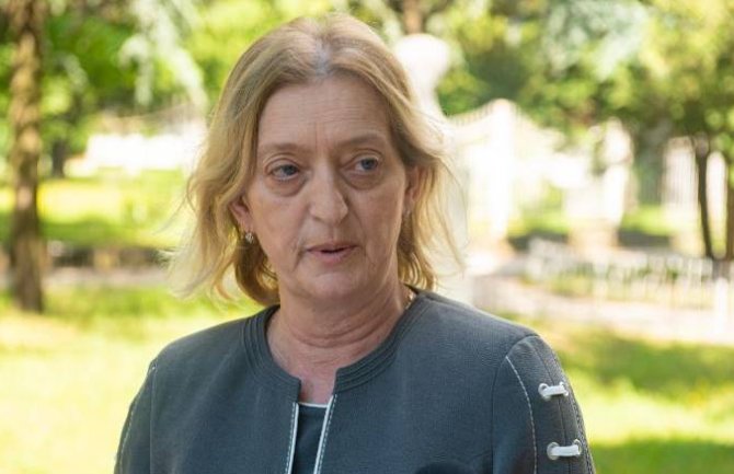 Adžić potvrdila da je smijenjena: Ostajem da radim kao izabrani ljekar