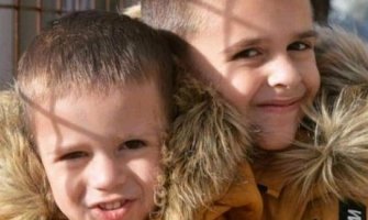 Prikupljen novac za liječenje braće Kardović; Porodica: Humanost je ujedinila i pobijedila