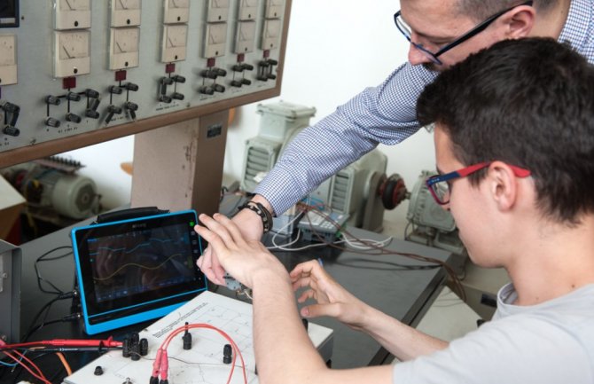 Vještačka inteligencija na Elektrotehničkom fakultetu i u crnogorskim okvirima