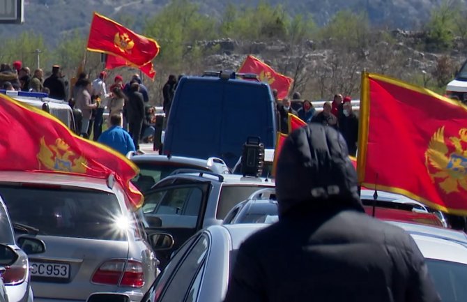 Demonstranti iz Nikšića poručuju: Ako nismo imali priliku danas, sjutra ćemo do Podgorice