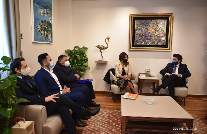 Abazović sa predstavnicima romskih organizacija: Preduzećemo konkretne aktivnosti za poboljšanje položaja romske zajednice