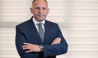 Žurić: Zar za članove porodice premijera ne važe mjere, kako premijer sebi daje za pravo da prijeti građanima?