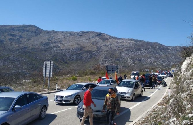 Uputili zahtjeve Vladi, zatražili da se Krivokapić javno izvini građanima kojima je prijetio