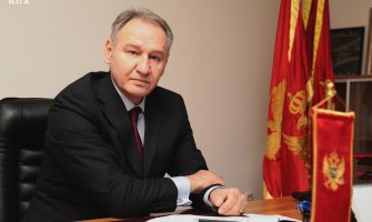 Preminuo dugogodišnji ambasador Crne Gore Milan Lakić