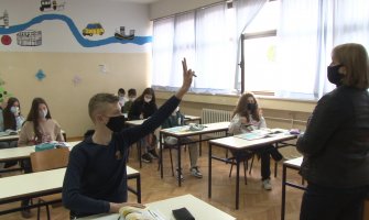  Povratak đaka u školske klupe: Epidemiološka situacija pokazala koliko je neposredni kontakt važan