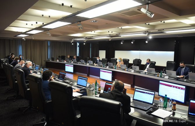 Bivšim radnicima “Radoja Dakića” po 2.000 eura