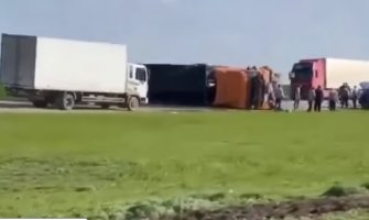 Teška nesreća u Rusiji: Poginulo šestoro djece, 18 osoba povrijeđeno (Video)