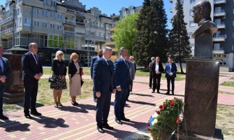 Delegacije Opštine Berane i Ambasade Ruske federacije položile vijenac povodom Dana pobjede