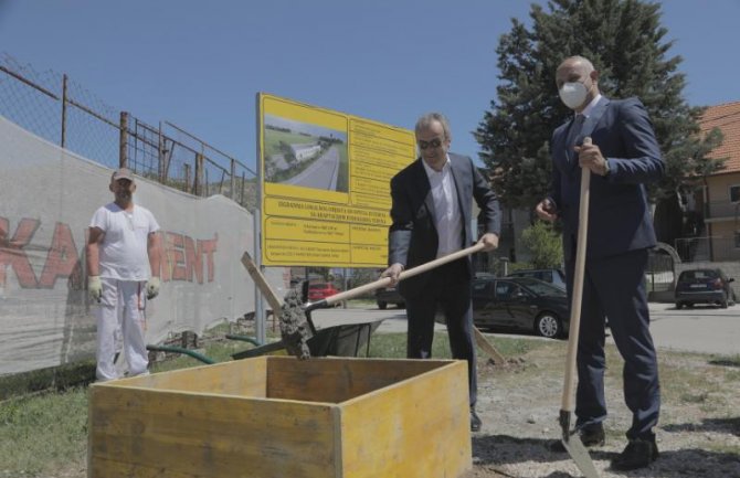 Cetinje: Položen kamen temeljac za izgradnju svlačionica i adaptaciju pomoćnog fudbalskog terena 