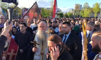 Litija ulicama Nikšića povodom Dana Svetog Vasilija Ostroškog