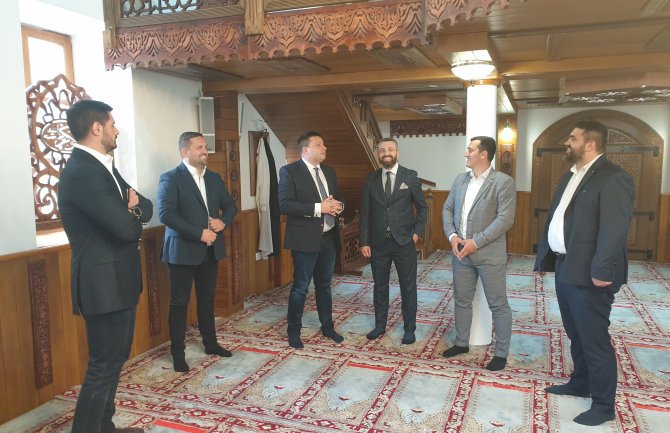 Smolović sa saradnicima obišao Islamsku zajednicu
