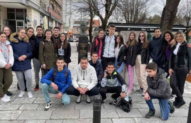 Direktor: Đaci i ranije obilježavali Dan pobjede nad fašizmom 